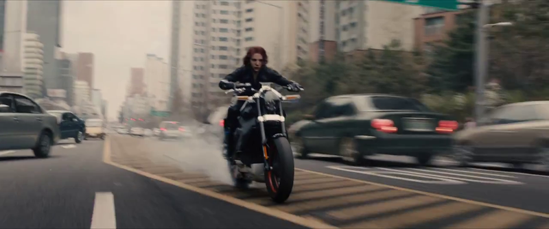 Illustration for article titled Avengers Age of Ultron Trailer Screengrabs: There are no strings